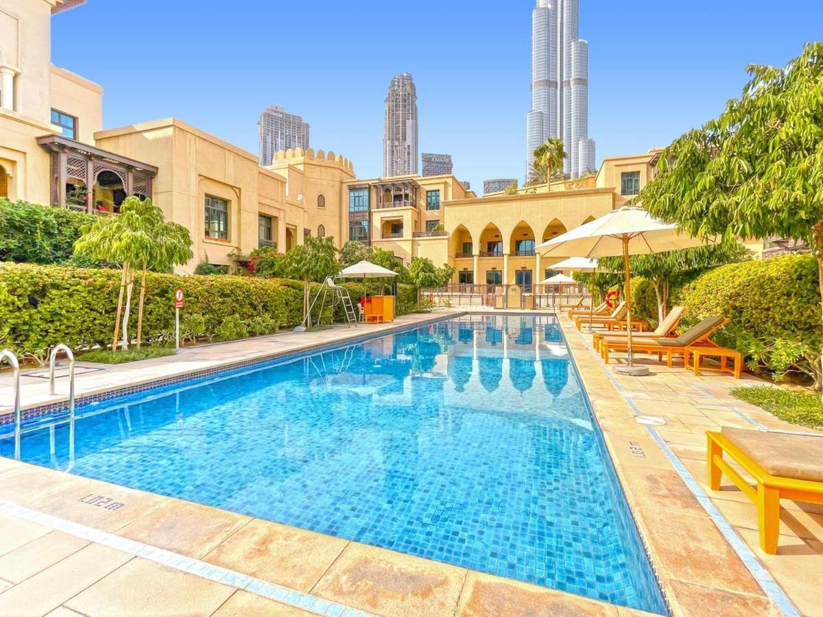 Burj Khalifa Partial View Peak Living Luxury 2Br Souk Al-Bahar Beside Dubai Mall-Golden Homes Exterior foto