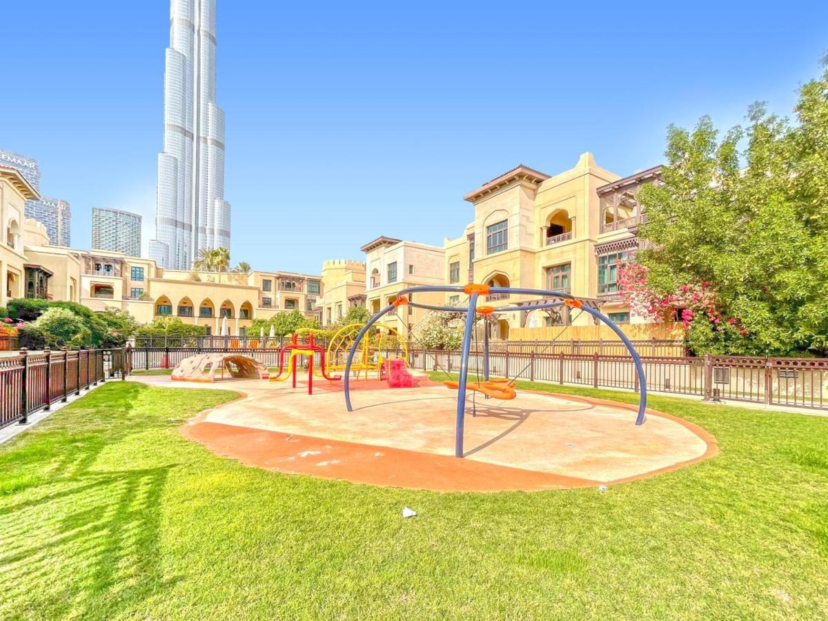Burj Khalifa Partial View Peak Living Luxury 2Br Souk Al-Bahar Beside Dubai Mall-Golden Homes Exterior foto